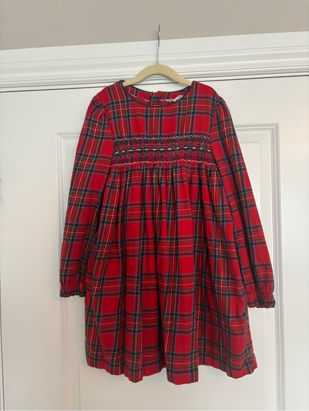 MINI BODEN RED PLAID SMOCKED DRESS size 8-9